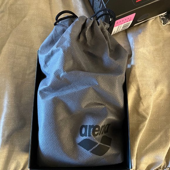 Arena Powerskin Carbon Air 2 Kneeskin - Black/Gold size 26 - Picture 4 of 7